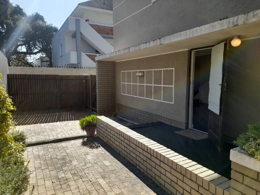 2 Bedroom Property for Sale in Kenilworth Western Cape